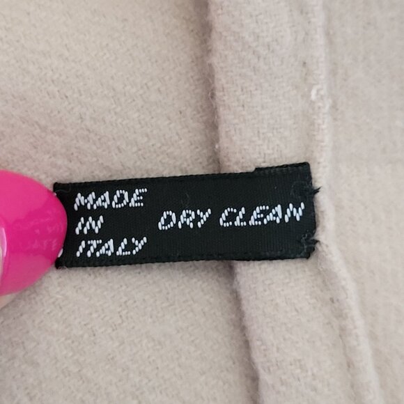 100% Cashmere Beige Poncho Wrap Fringe Trim Eyelet Design OS Made in Italy - Picture 5 of 10